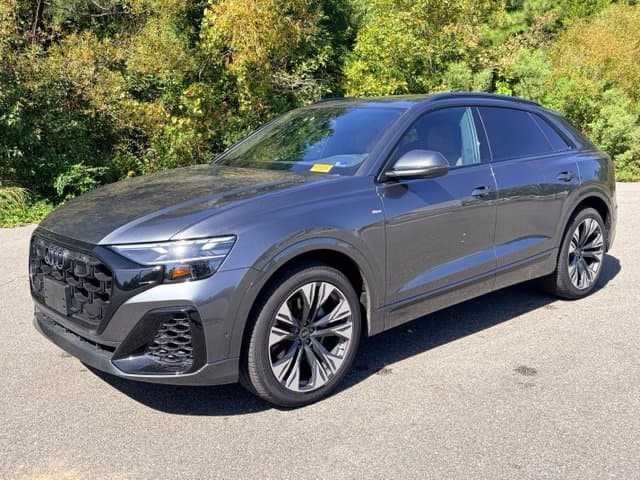 2026 Audi Q8 Base — photo 1 of 10