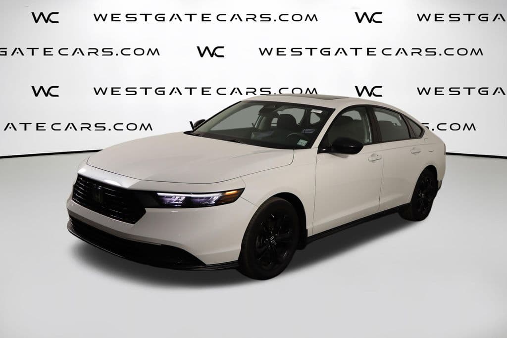2025 Honda Accord Sedan SE — photo 1 of 44
