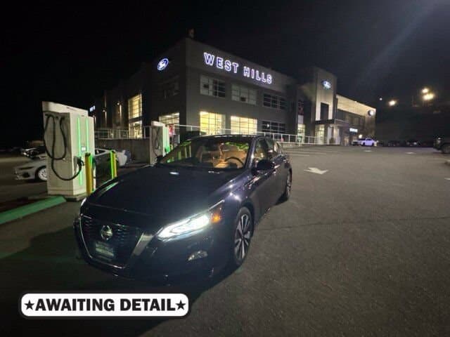 2020 Nissan Altima 2.5 SV — photo 1 of 7