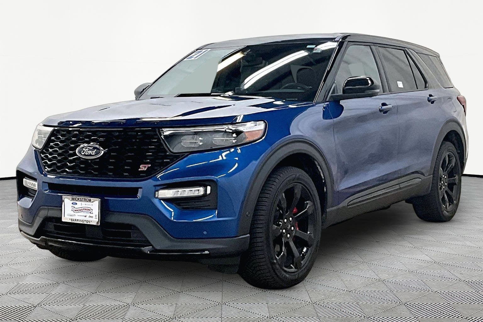 2021 Ford Explorer ST — photo 1 of 36