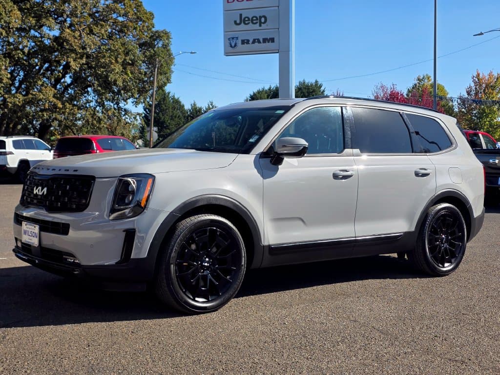 2022 Kia Telluride SX — photo 1 of 40