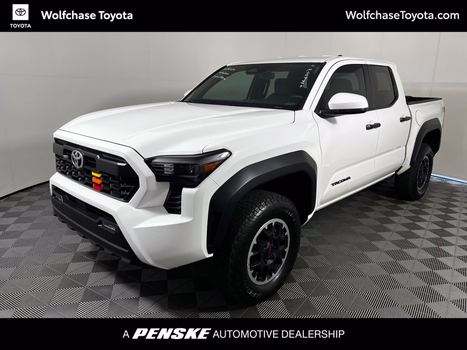 2025 Toyota Tacoma 4WD TRD Off Road — photo 1 of 11