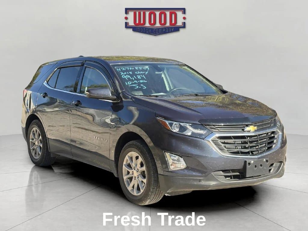 2018 Chevrolet Equinox LT — photo 1 of 15