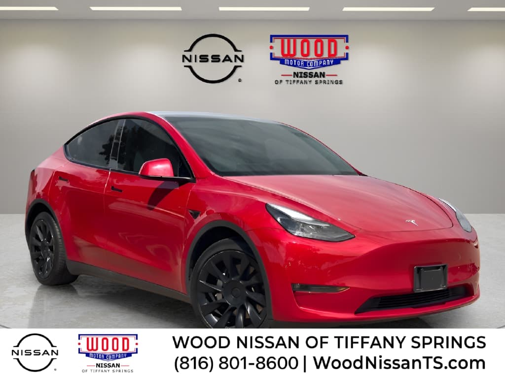 2023 Tesla Model Y Long Range — photo 1 of 27