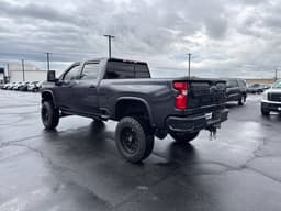 Extra Photo