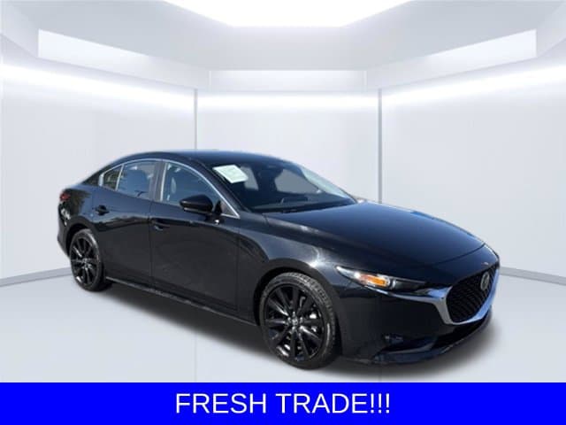 2025 Mazda Mazda3 Sedan Base — photo 1 of 10