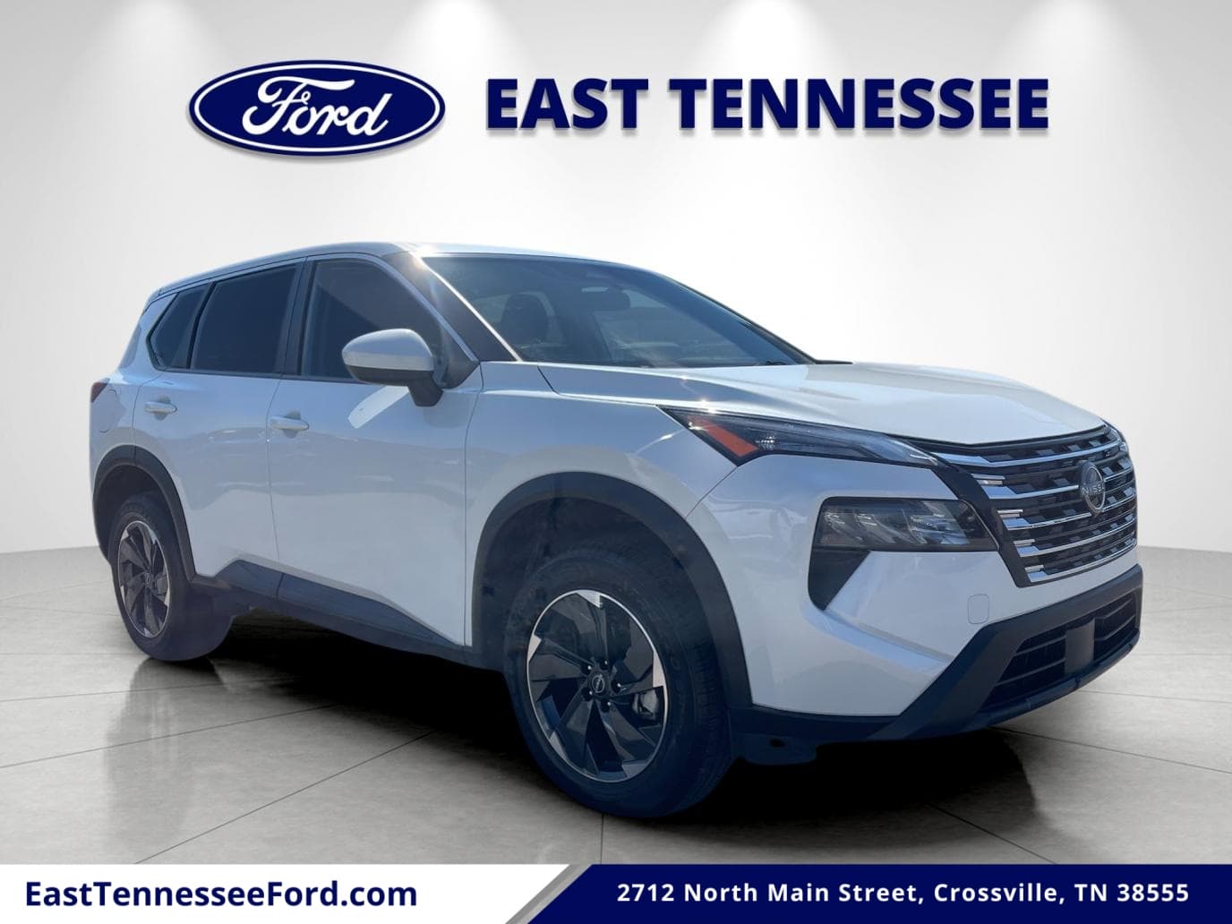 2025 Nissan Rogue SV — photo 1 of 34