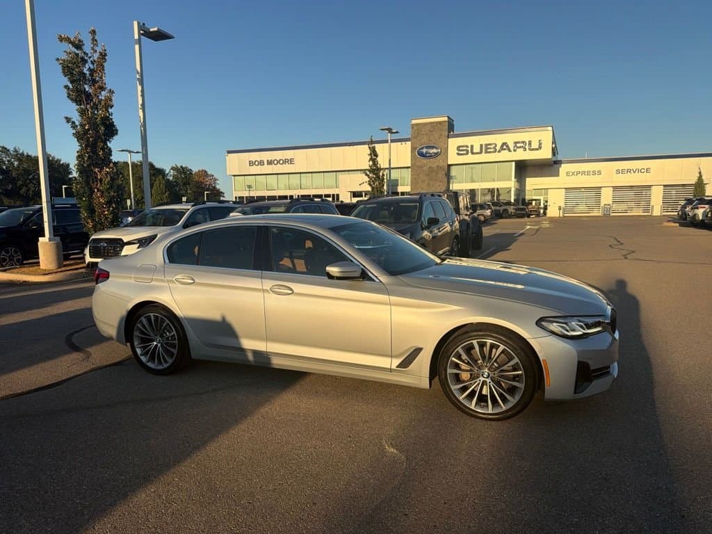 2021 BMW 5 Series 530i — photo 1 of 7