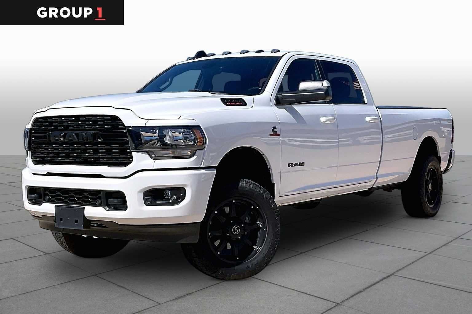 2022 RAM 3500 Big Horn — photo 1 of 34