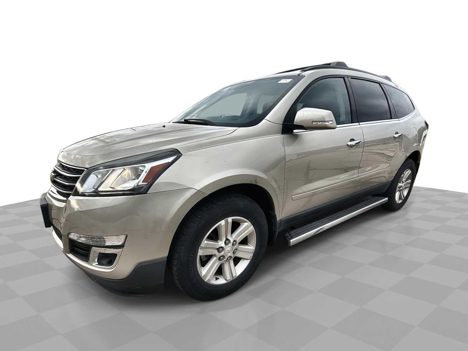 2014 Chevrolet Traverse LT — photo 1 of 31
