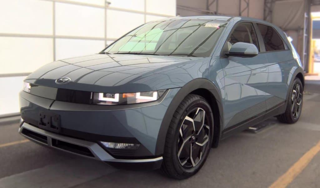 2024 Hyundai IONIQ 5 SE — photo 1 of 7