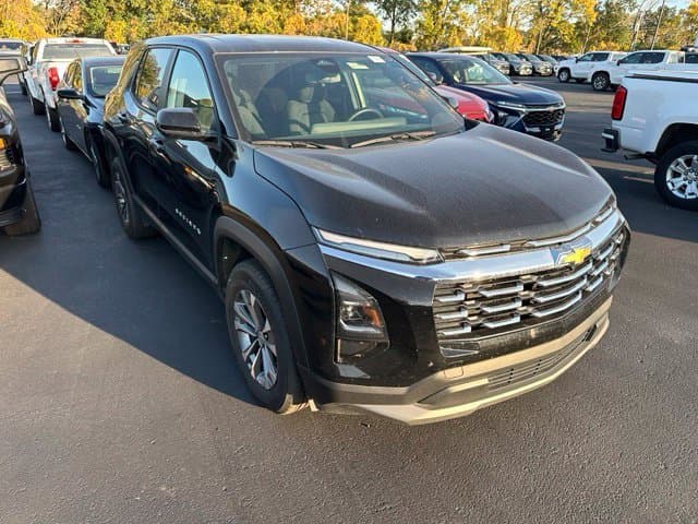 2025 Chevrolet Equinox Base — photo 1 of 8