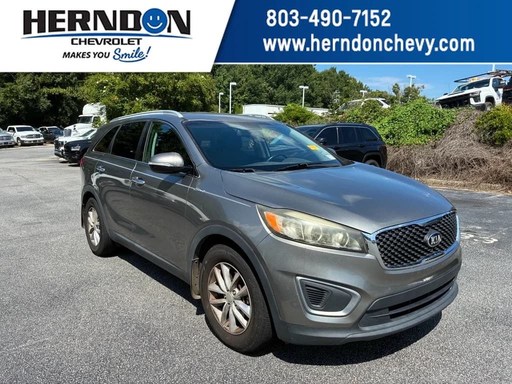 2016 Kia Sorento LX — photo 1 of 5