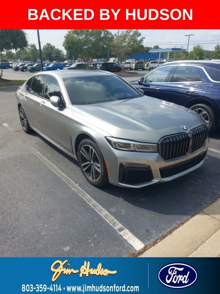 2022 BMW 7 Series 740i xDrive — photo 1 of 10