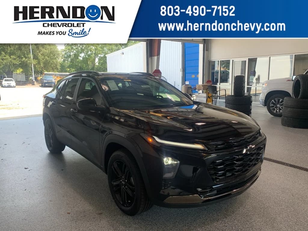 2026 Chevrolet Trax ACTIV — photo 1 of 33