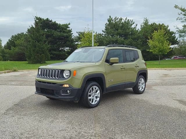 2015 Jeep Renegade Latitude — photo 1 of 30