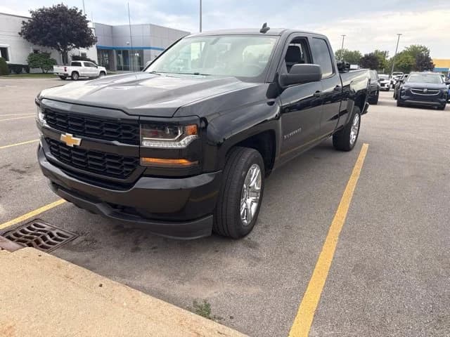 2019 Chevrolet Silverado 1500 LD Base — photo 1 of 11