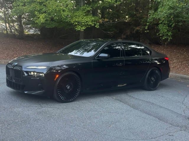 2024 BMW i7 eDrive50 — photo 1 of 6