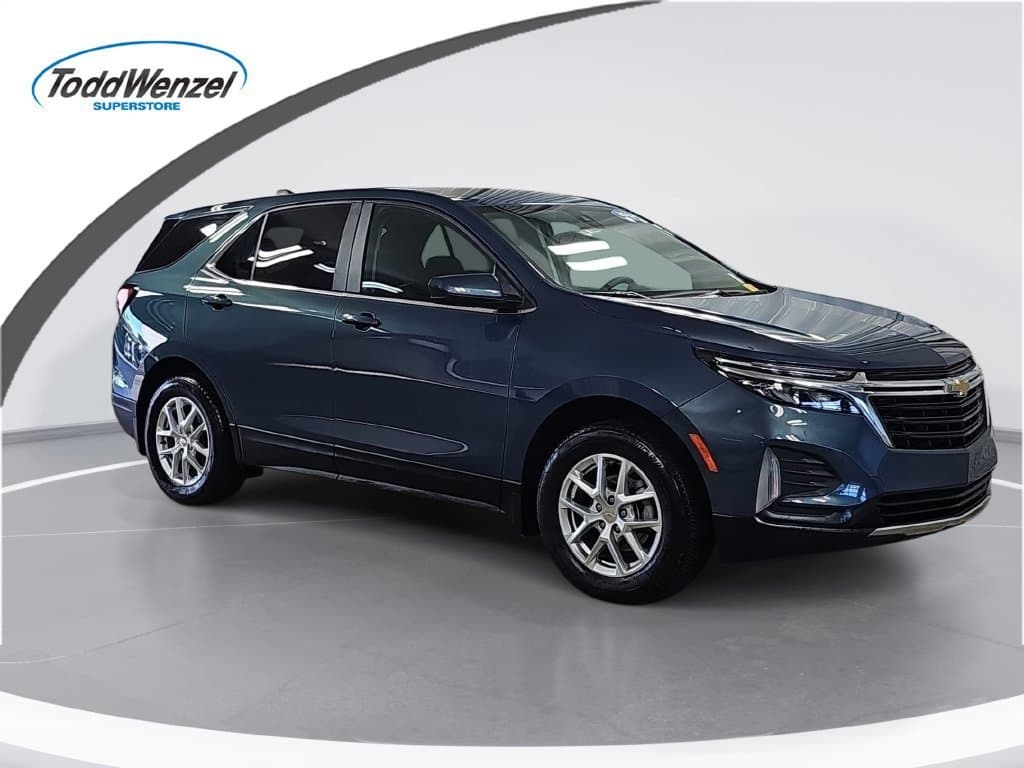 2024 Chevrolet Equinox LT — photo 1 of 42