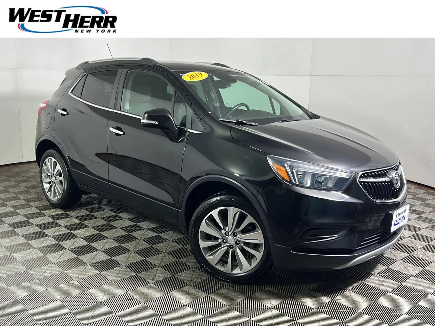 2019 Buick Encore Preferred — photo 1 of 23