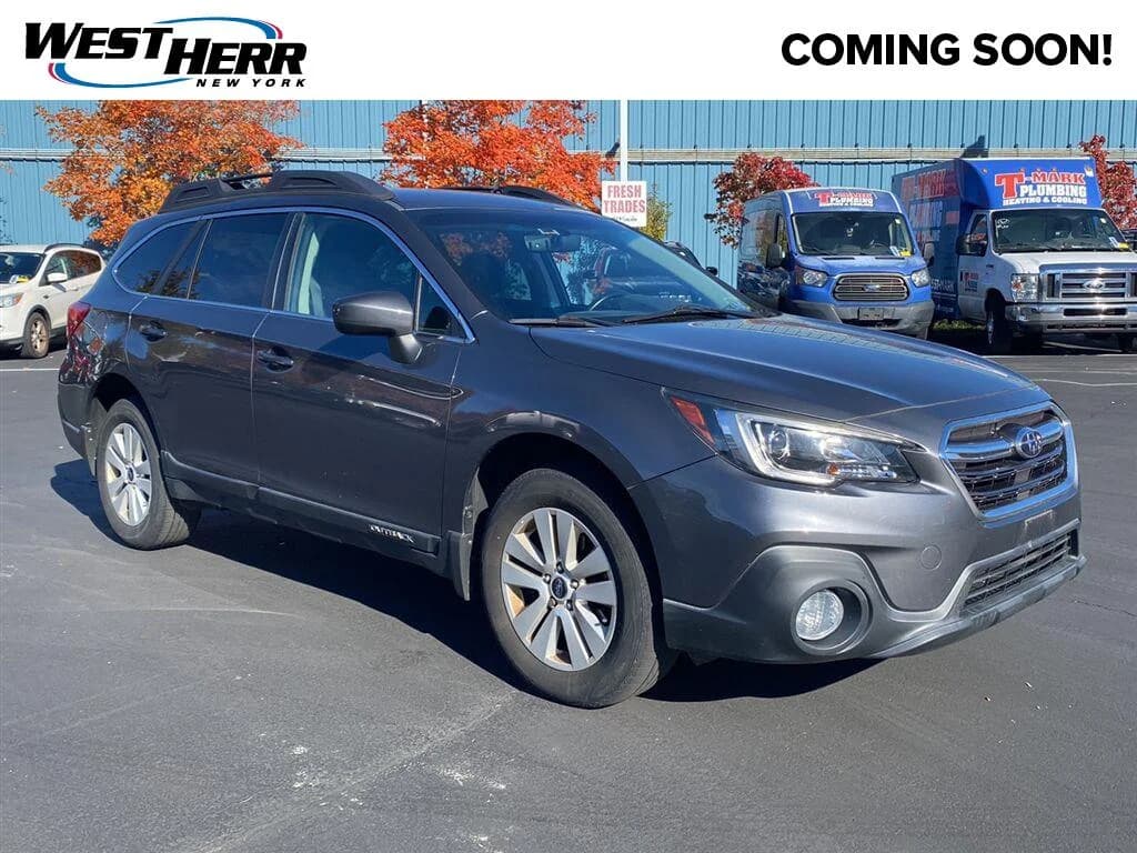 2018 Subaru Outback Premium — photo 1 of 21