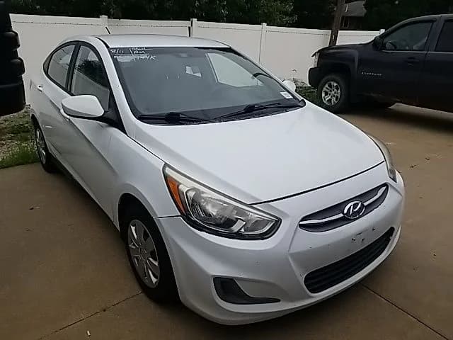 2016 Hyundai Accent SE — photo 1 of 27