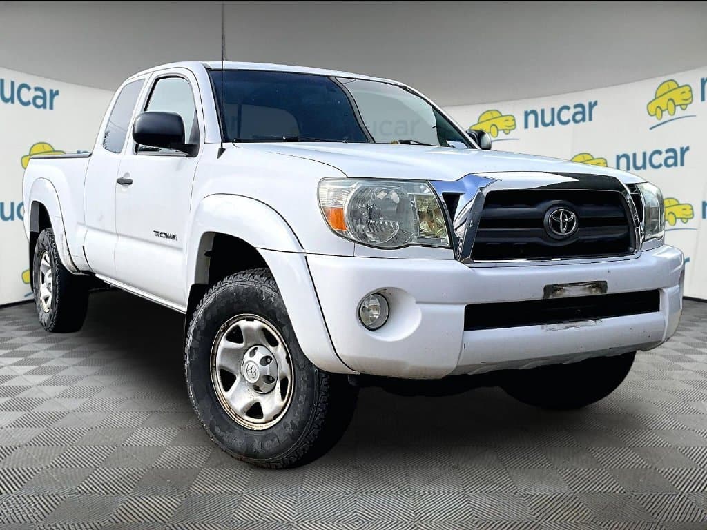 2010 Toyota Tacoma Base — photo 1 of 10