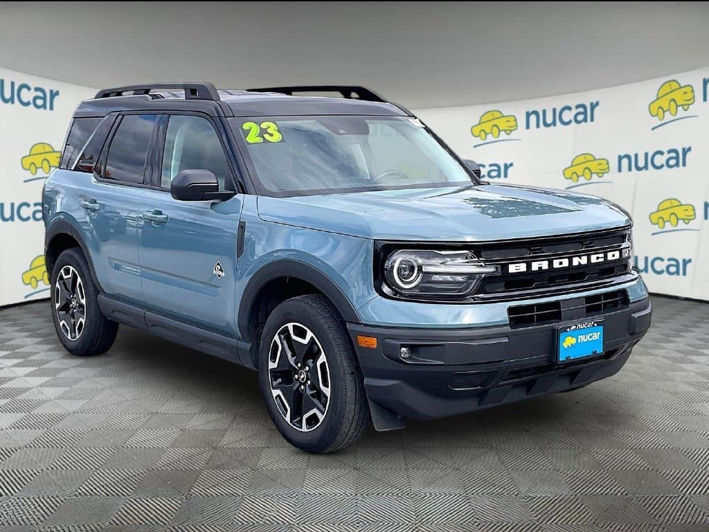 2023 Ford Bronco Sport Outer Banks — photo 1 of 37