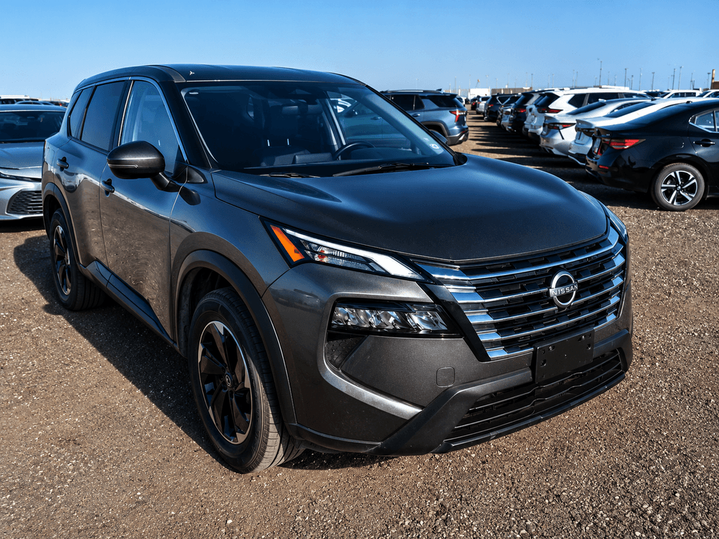2025 Nissan Rogue SV — photo 1 of 8