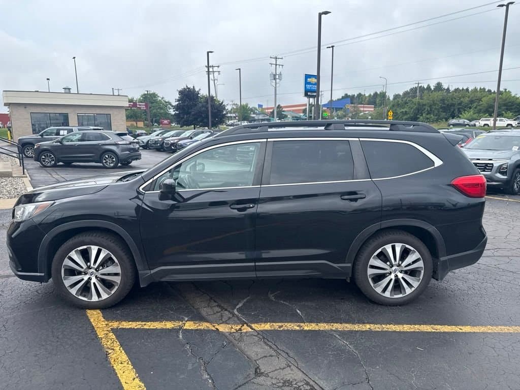 2020 Subaru Ascent Premium — photo 1 of 8