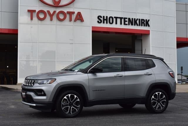 2023 Jeep Compass Limited — photo 1 of 34