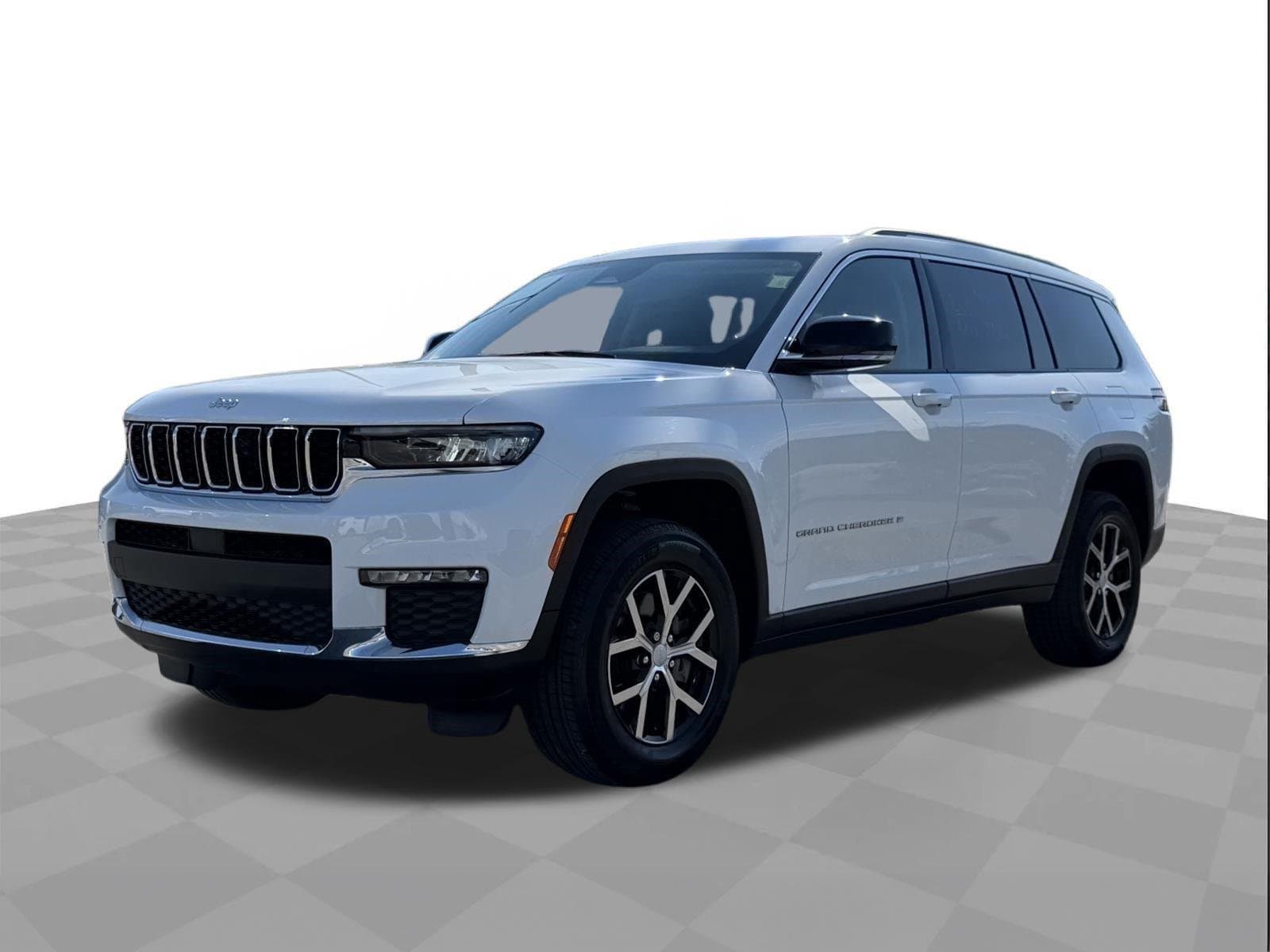2023 Jeep Grand Cherokee L Limited — photo 1 of 31