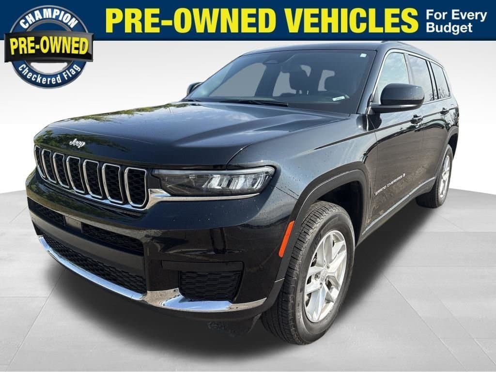 2024 Jeep Grand Cherokee L Laredo — photo 1 of 40