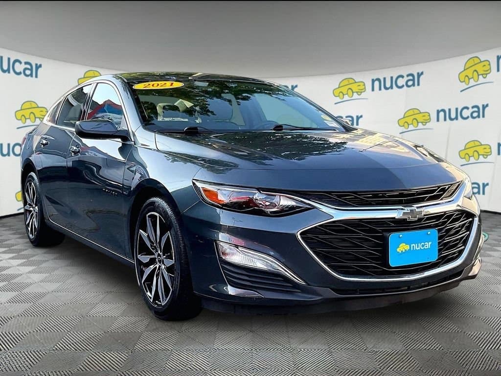 2021 Chevrolet Malibu RS — photo 1 of 34