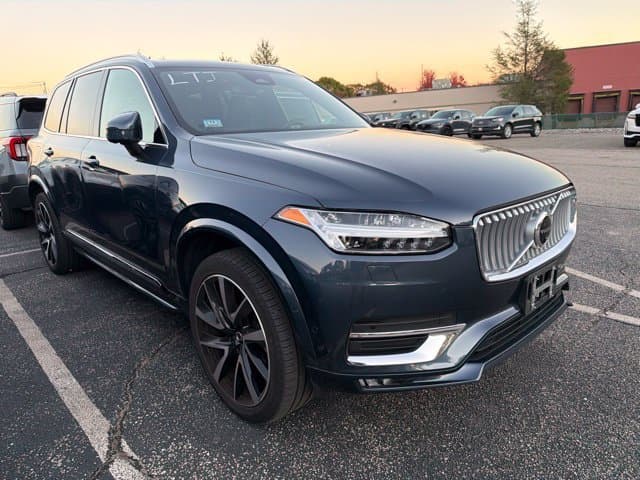 2024 Volvo XC90 Base — photo 1 of 8