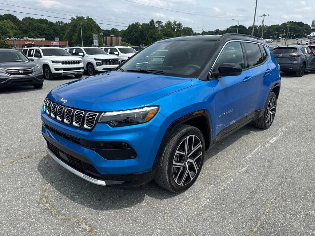 2025 Jeep Compass Limited — photo 1 of 4