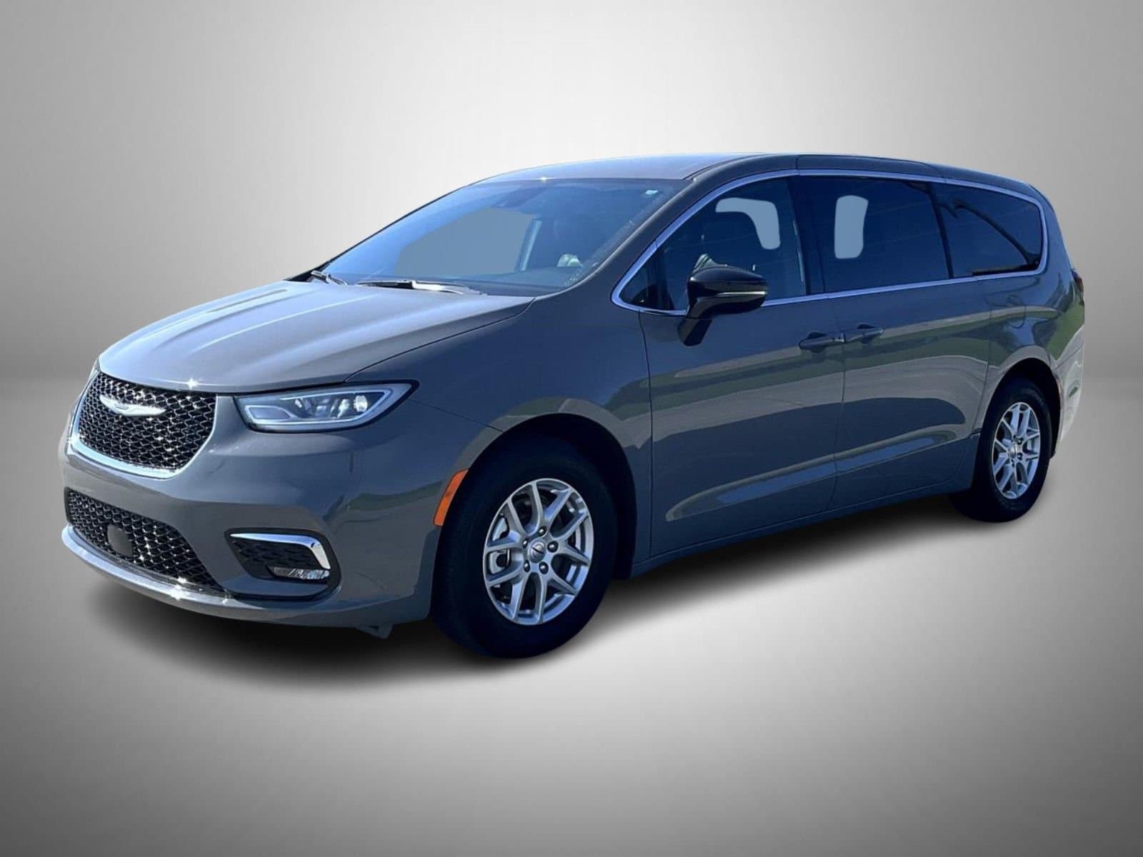 2025 Chrysler Pacifica Select — photo 1 of 27