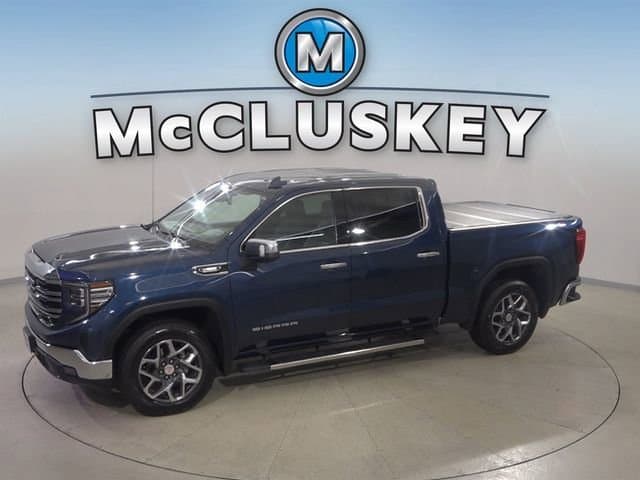 2022 GMC Sierra 1500 SLT — photo 1 of 44