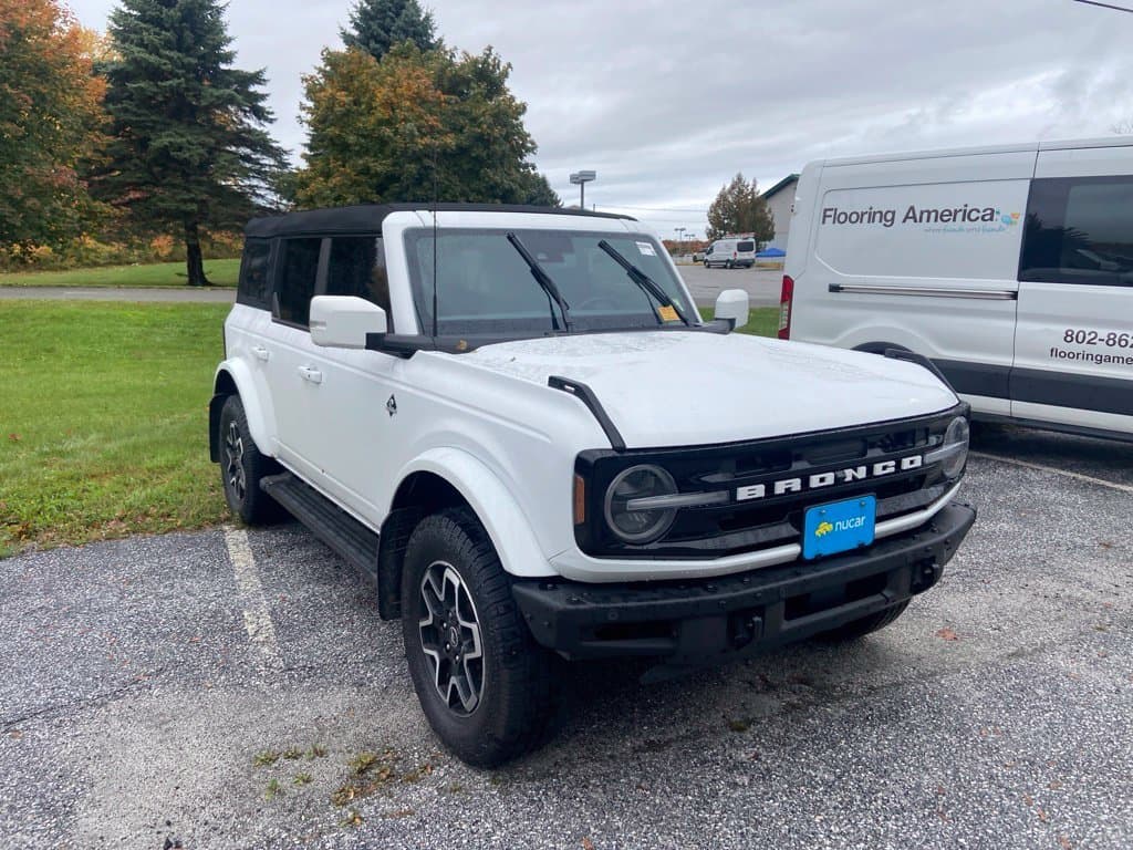 2024 Ford Bronco Outer Banks — photo 1 of 5