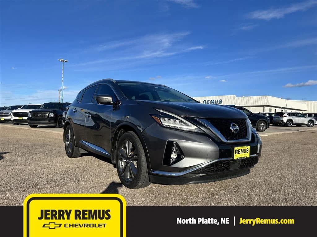 2020 Nissan Murano Platinum — photo 1 of 22