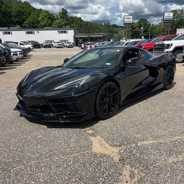 2024 Chevrolet Corvette Stingray 2LT — photo 1 of 6