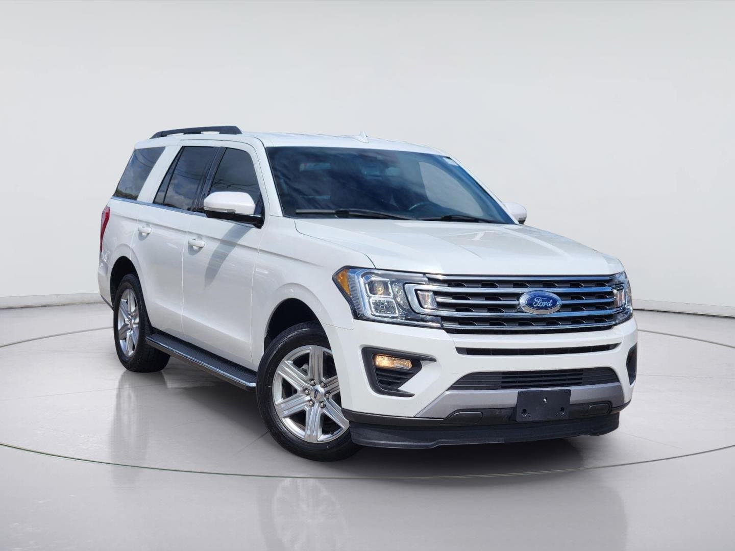 2021 Ford Expedition XLT — photo 1 of 35