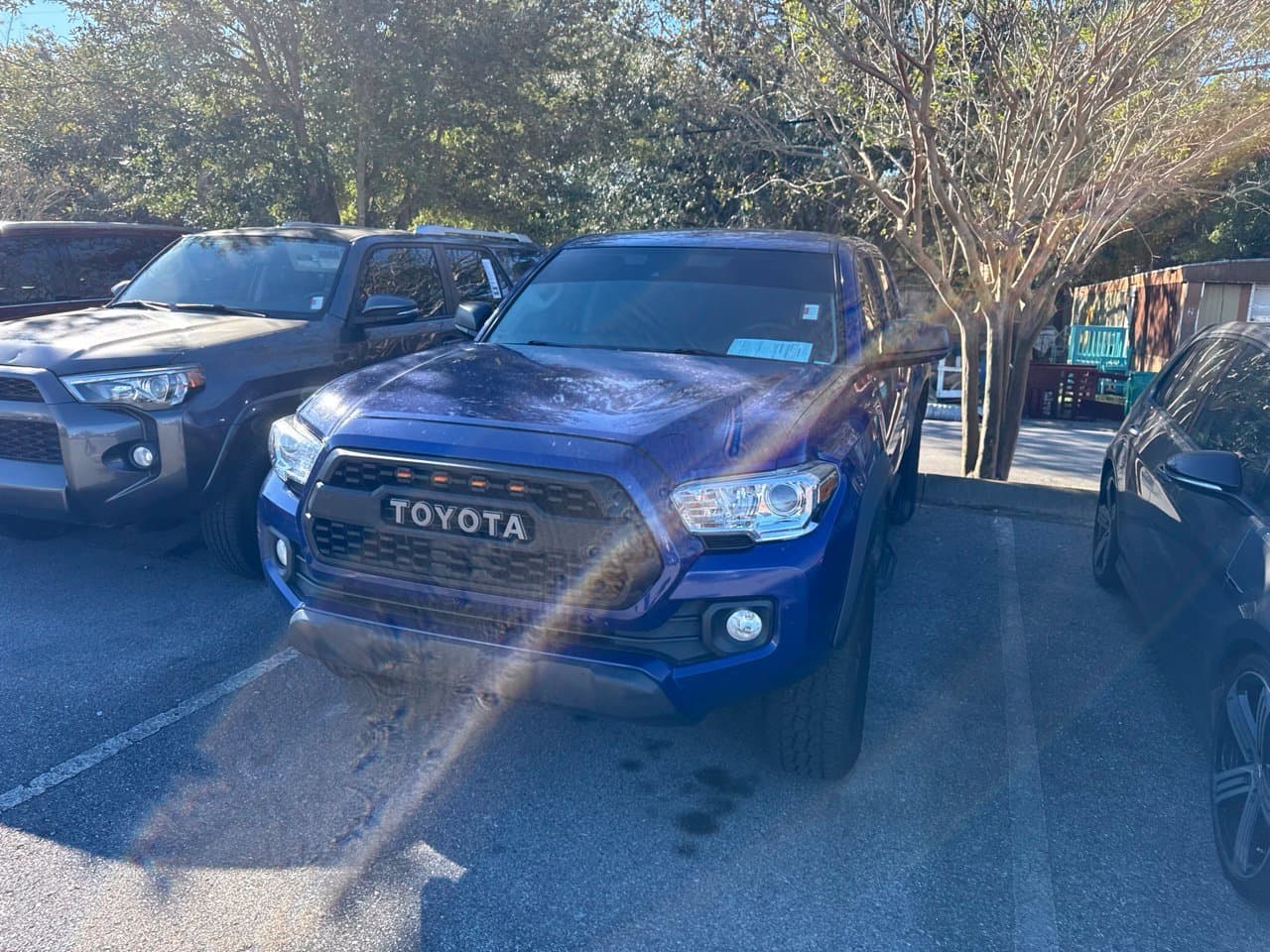 2023 Toyota Tacoma 2WD SR5 — photo 1 of 8