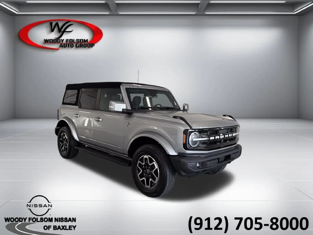 2023 Ford Bronco Outer Banks — photo 1 of 16