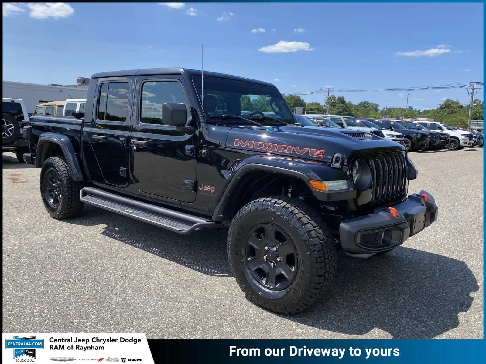 2022 Jeep Gladiator Mojave — photo 1 of 33