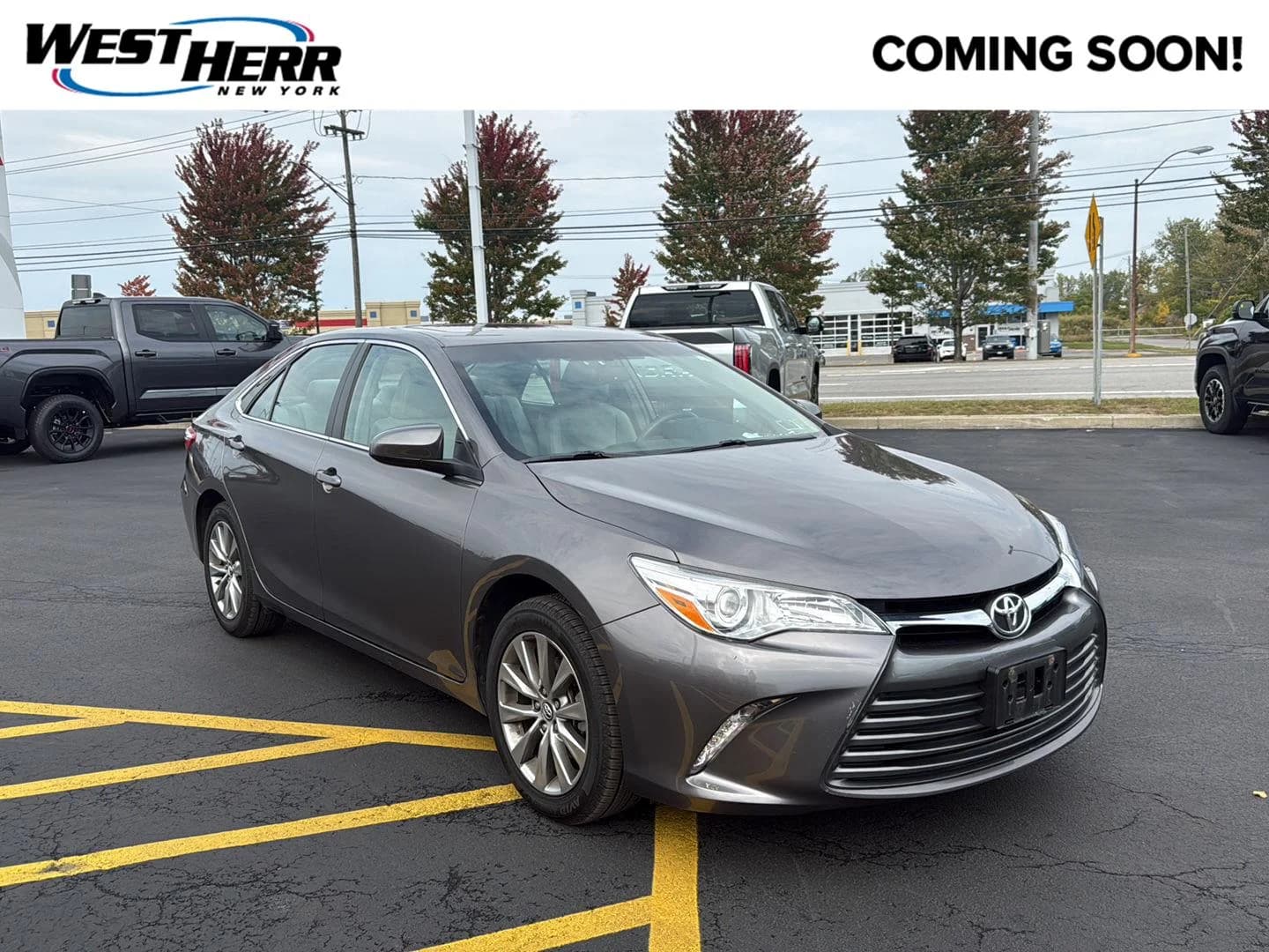 2017 Toyota Camry XLE — photo 1 of 13