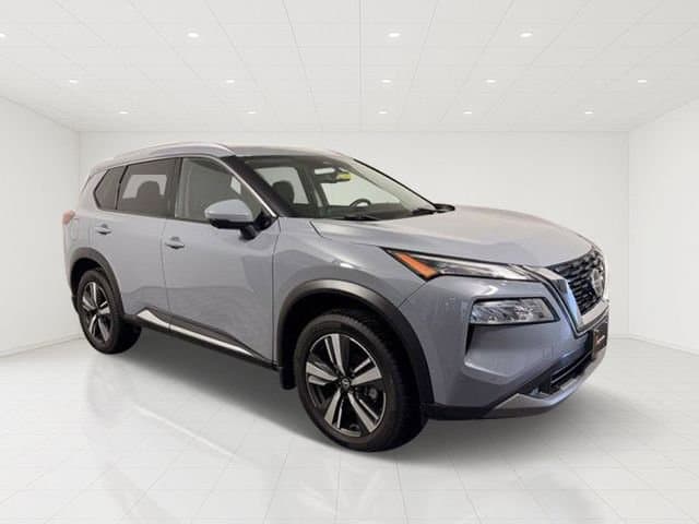 2021 Nissan Rogue SL — photo 1 of 32