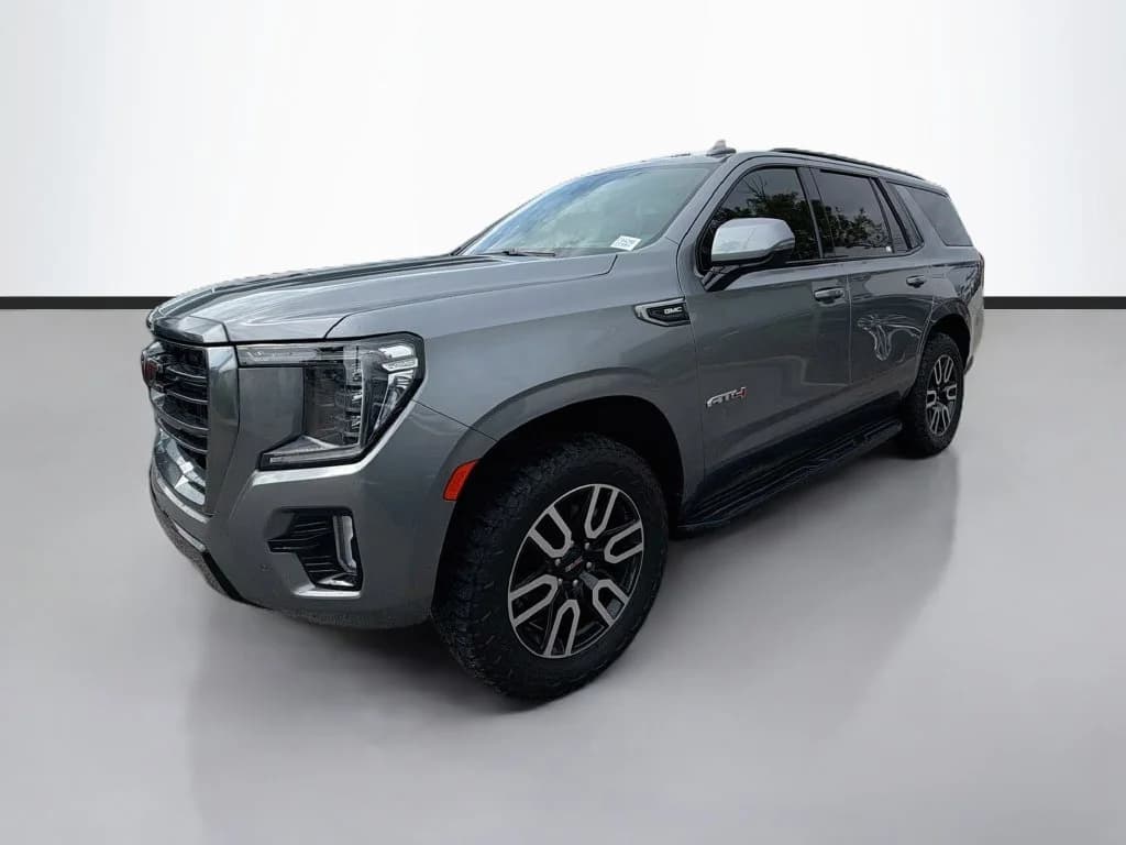 2021 GMC Yukon AT4 — photo 1 of 10