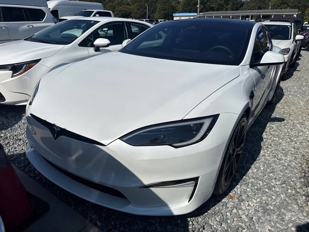 2024 Tesla Model 3 Long Range — photo 1 of 5