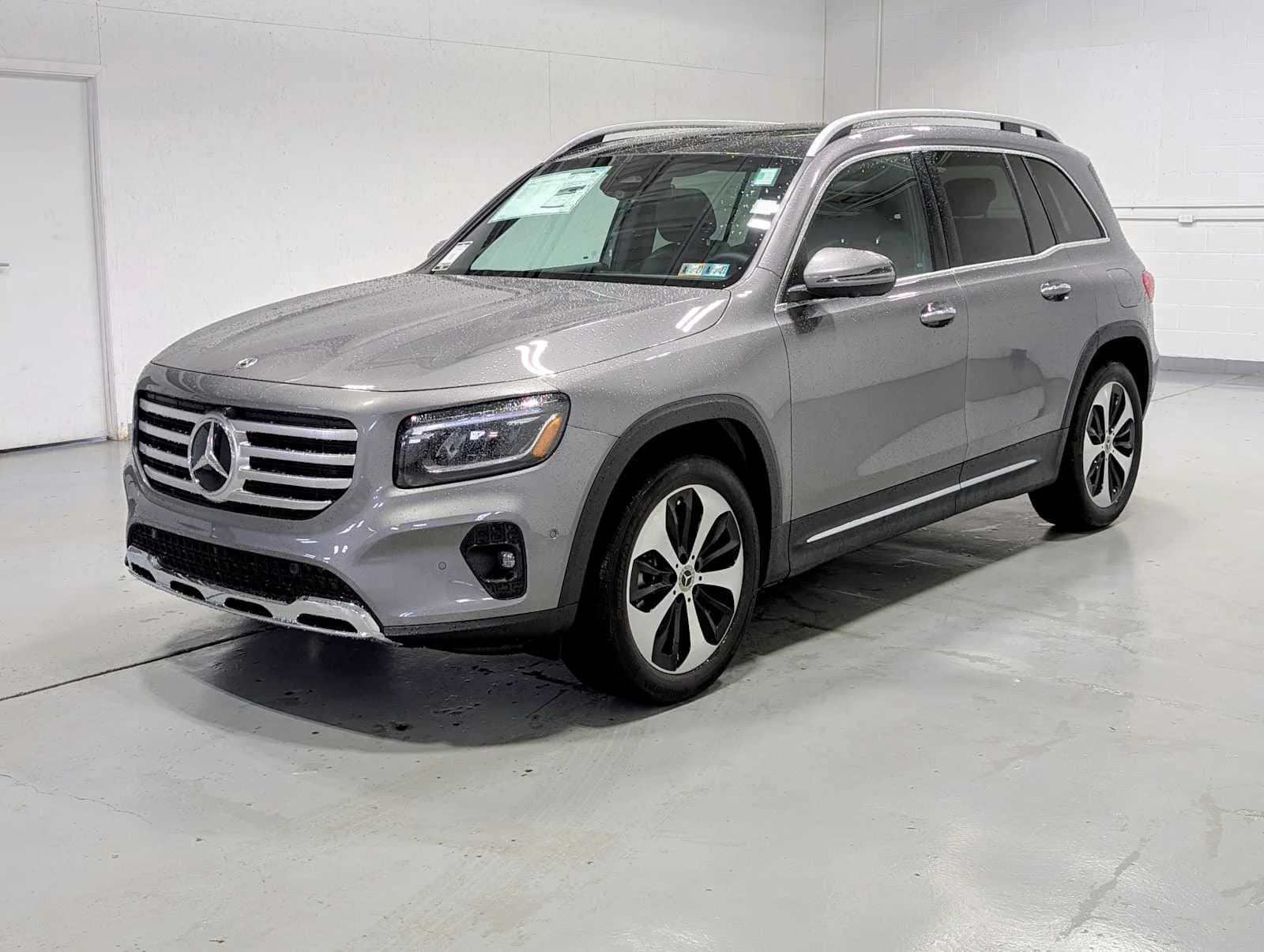 2026 Mercedes-Benz GLB GLB 250 — photo 1 of 35